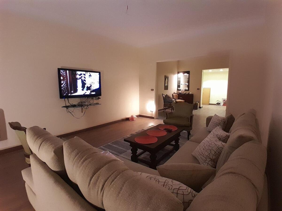 Noojy's Place, Zamalek Apartment Cairo