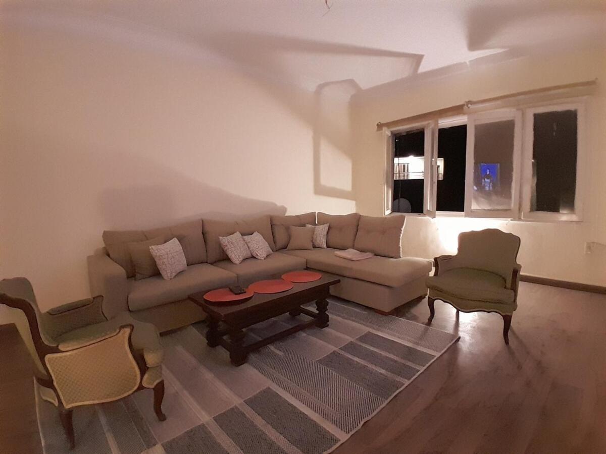 Noojy's Place, Zamalek Apartment Cairo